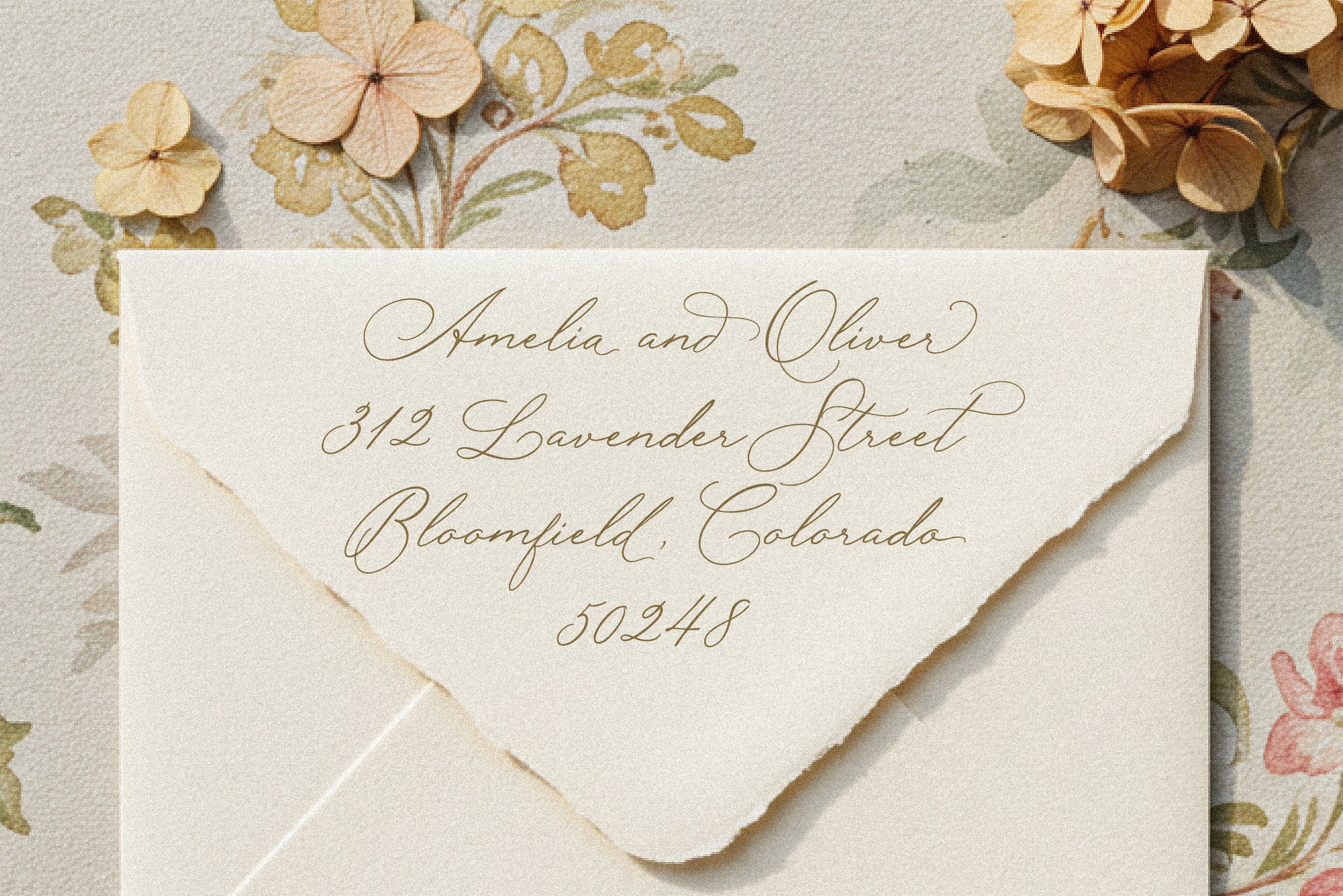 Rose Orchard Garden // Romantic Font
