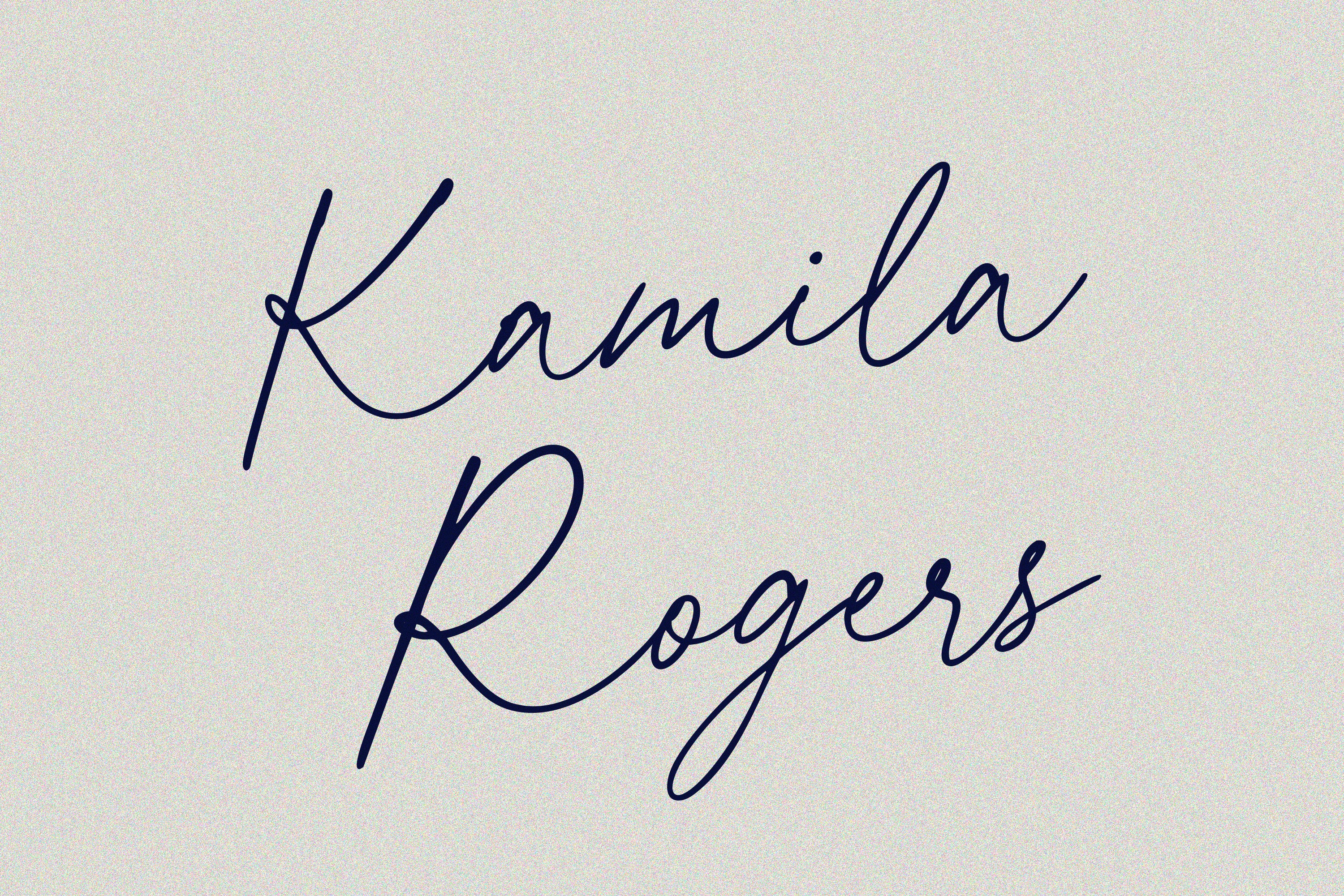 Leyla Mark//Lovely Script