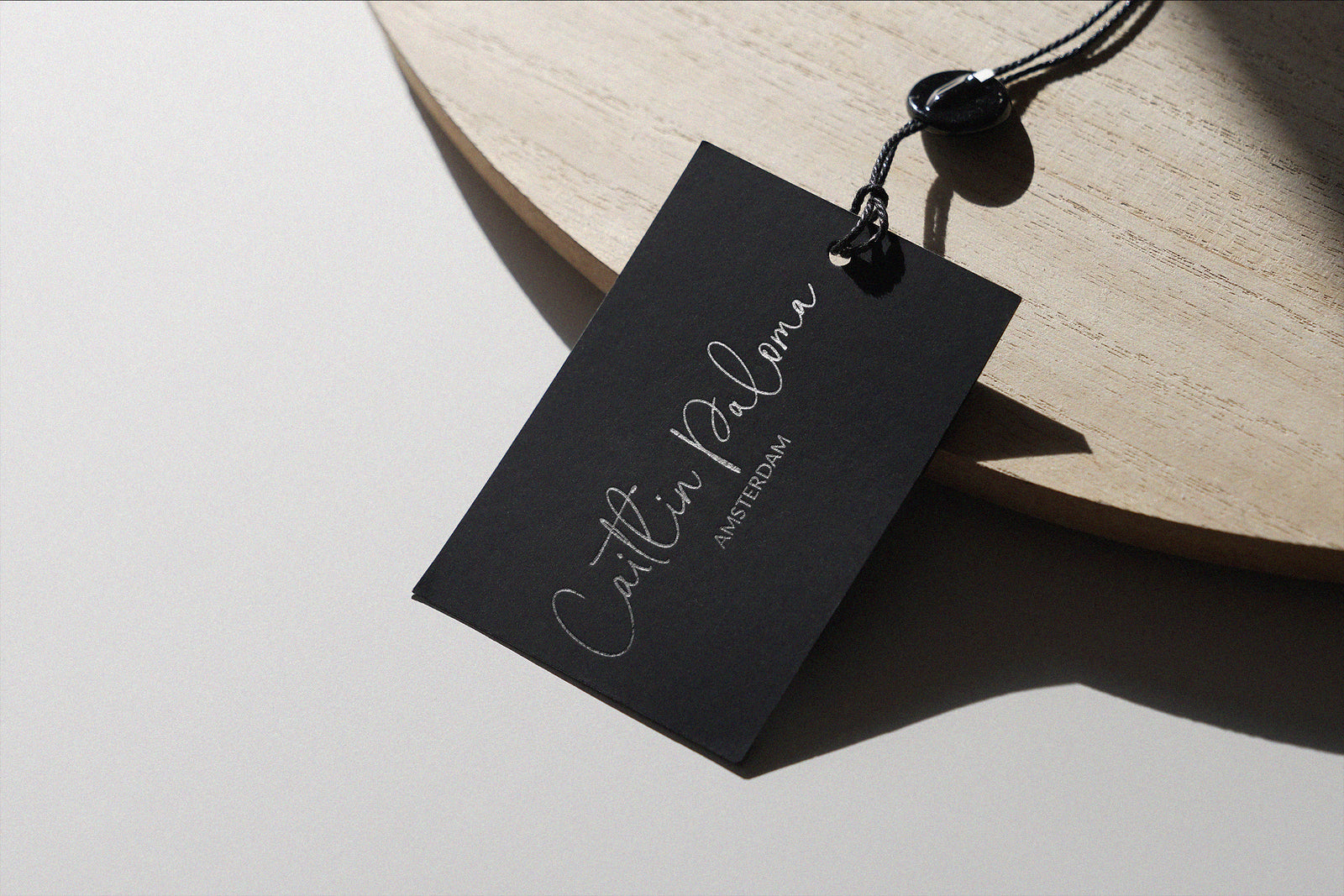 Luxe Atelier //  Modern Script Font