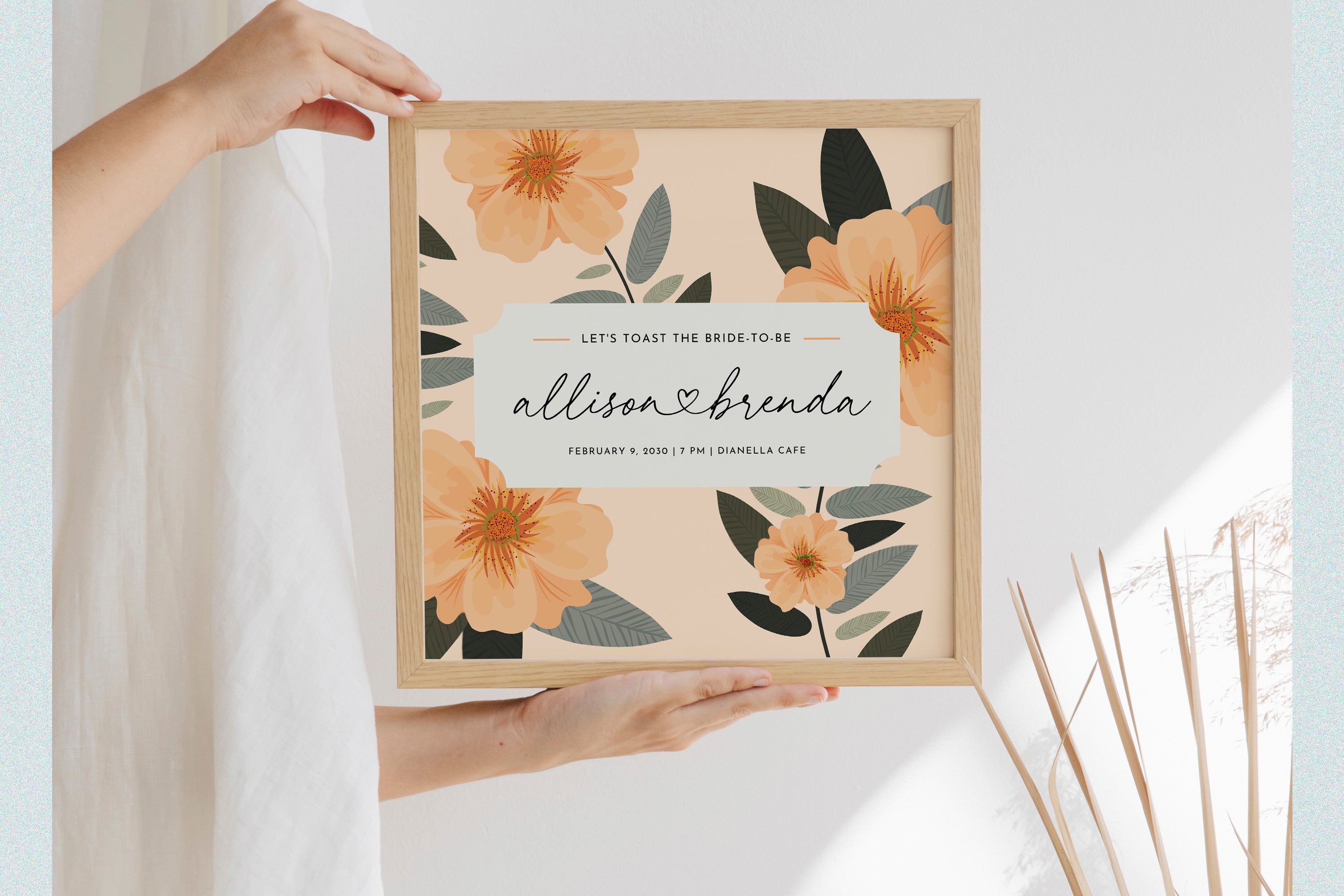 Leyla Mark//Lovely Script